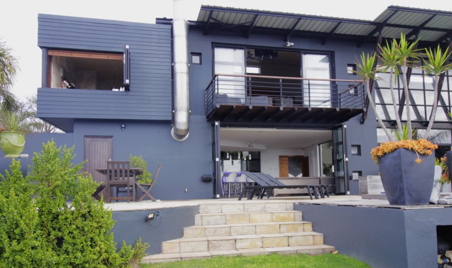 5 Bedroom Property for Sale in Humerail Eastern Cape
